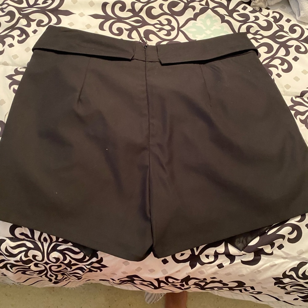 New with tags black size medium skort